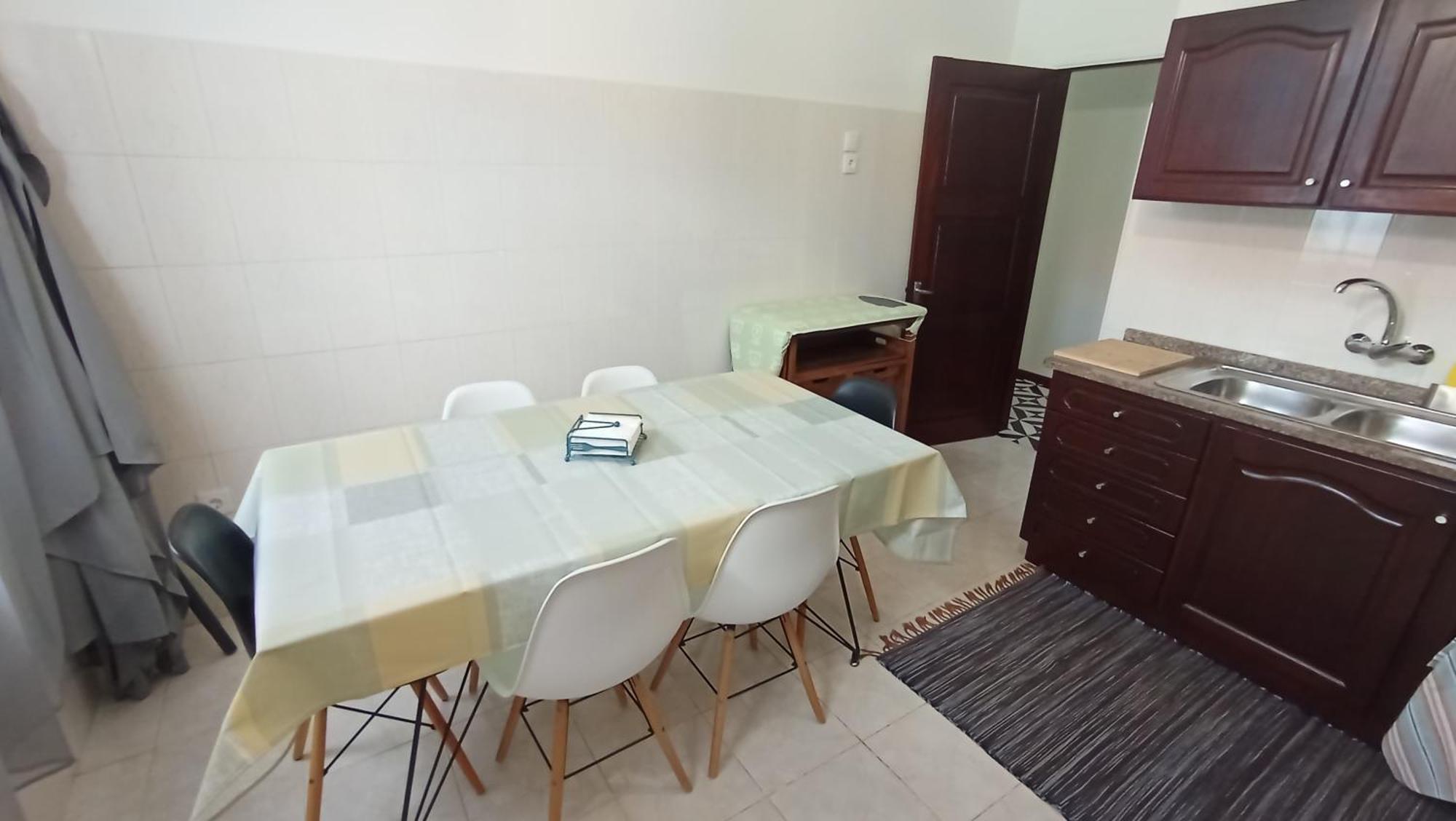 Bus Stop House 82 فونشال المظهر الخارجي الصورة
