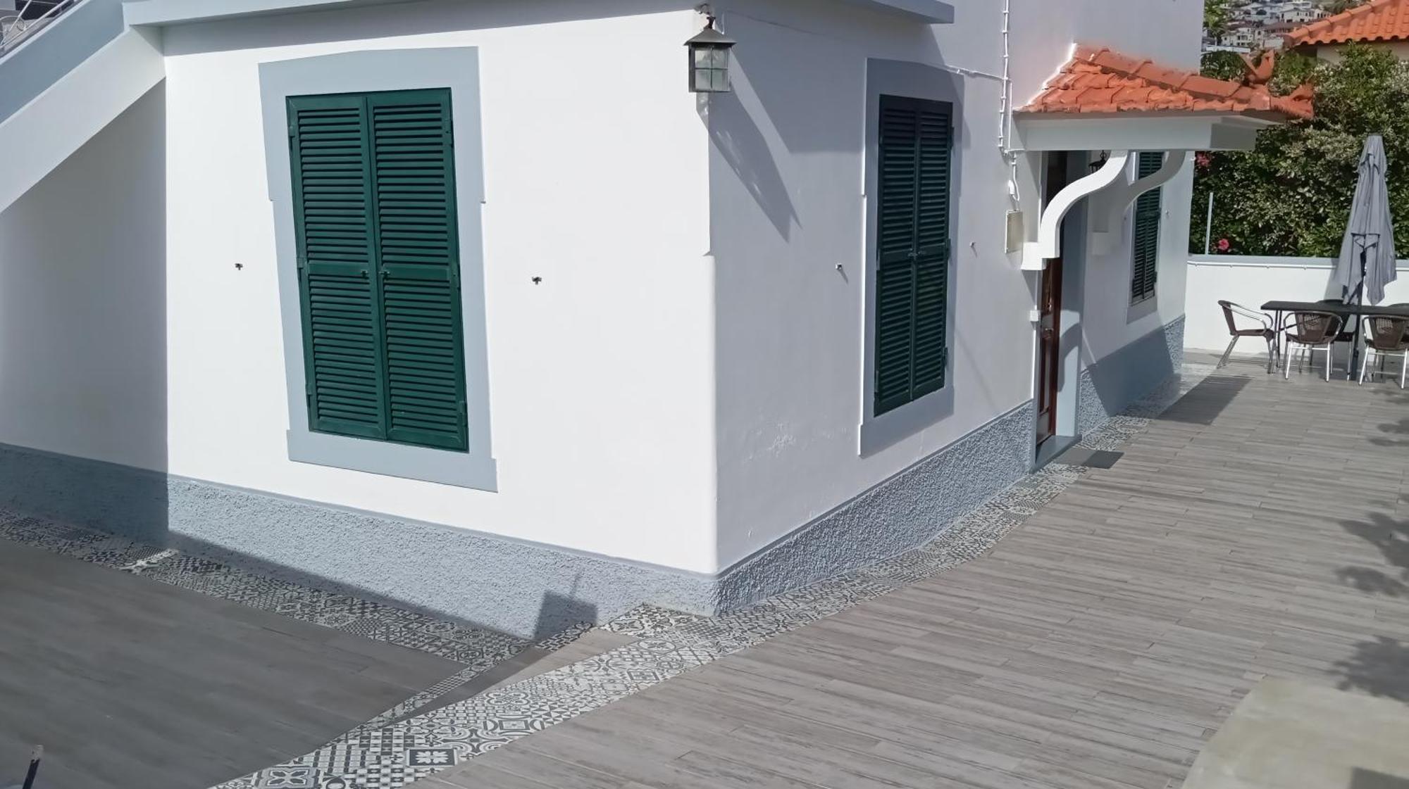 Bus Stop House 82 فونشال المظهر الخارجي الصورة