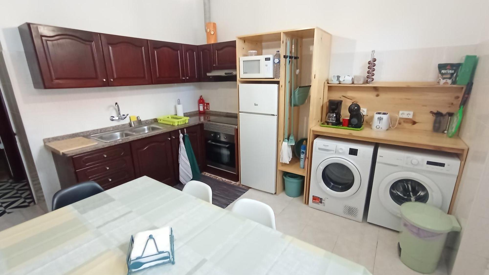 Bus Stop House 82 فونشال المظهر الخارجي الصورة