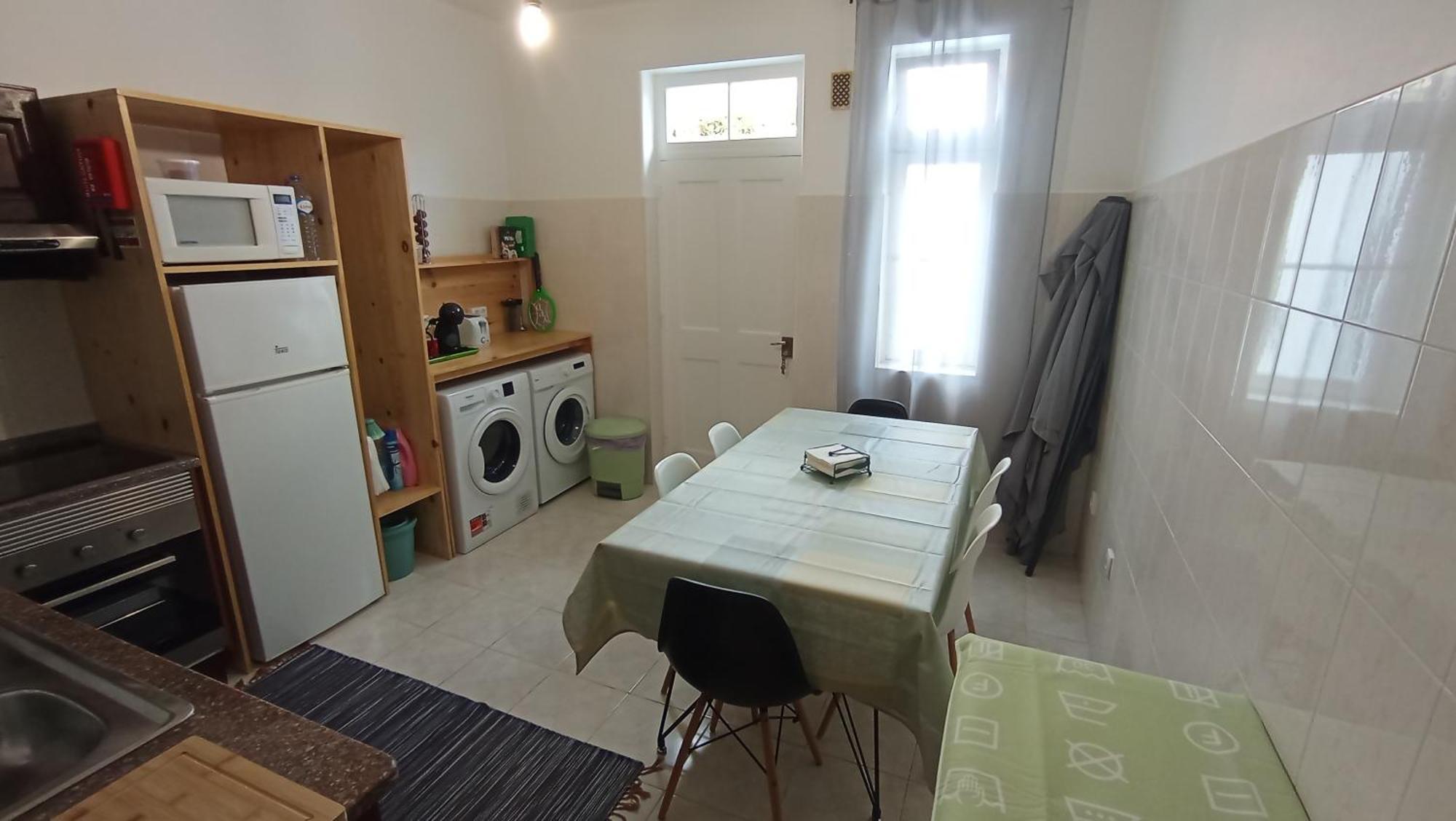 Bus Stop House 82 فونشال المظهر الخارجي الصورة